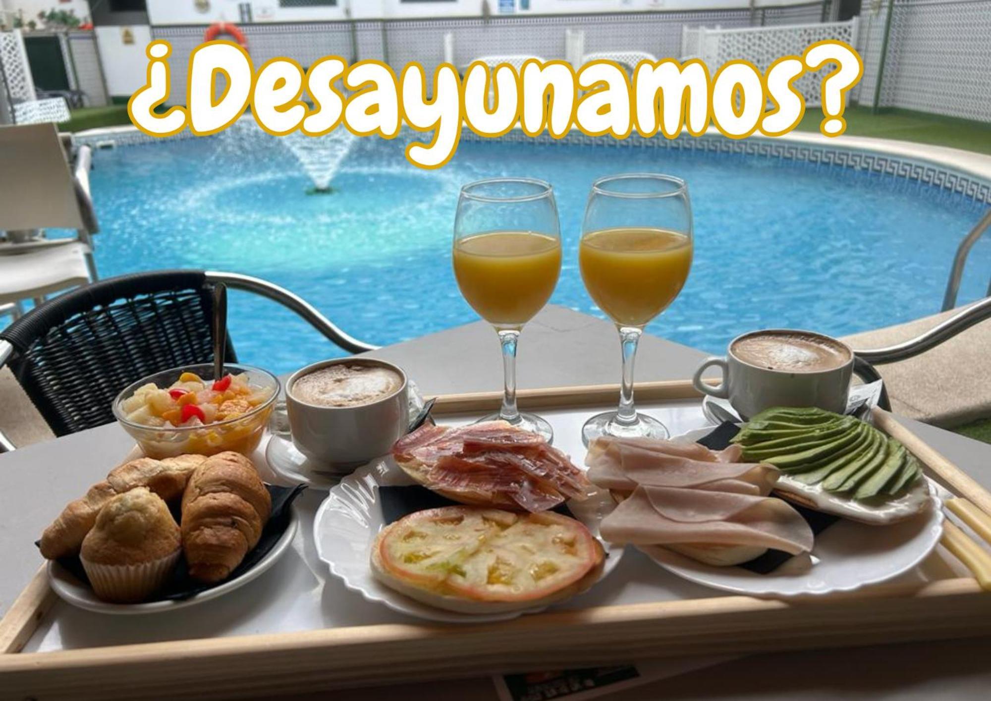 Hostal Avenida Andalucia - Solo Adultos Севиля Екстериор снимка